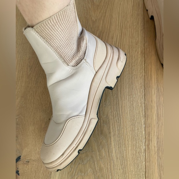 Sz 7 Zara Cream Coloured Booties - Picture 3 of 9